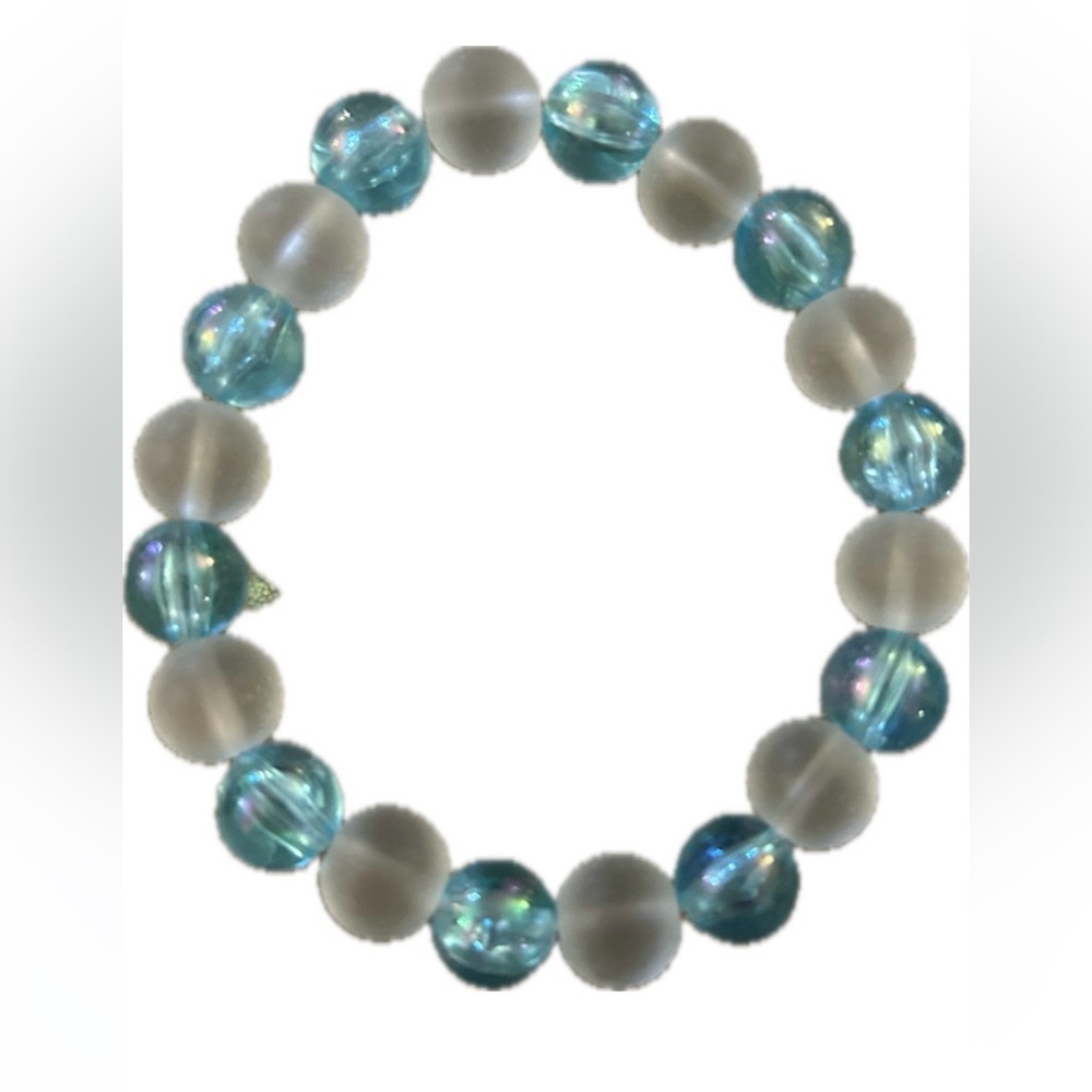 Iridescent Blue and Frosted White Beaded Bracelet